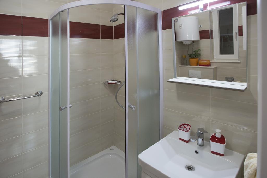 Apartman Sevilja *